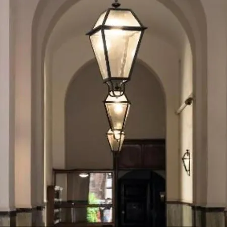 Apartment La Casa Di Nina In Via Veneto Rome